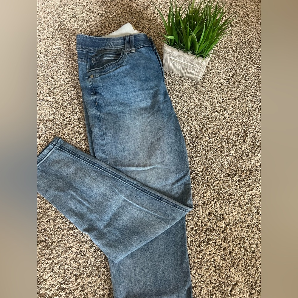 SERIOUSLY STRETCHY JEANS